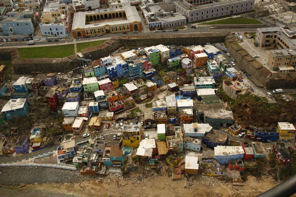 Пуэрто Риког далайн хар салхи дайран өнгөрсний дараа
