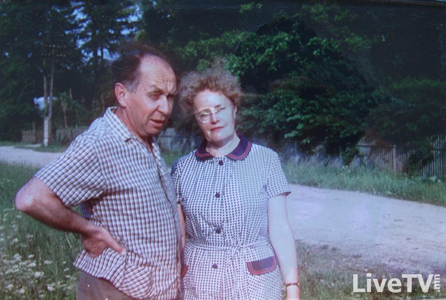Л.К. Герасимович, түүний нөхөр Львом Абрамович нар Елизавет тосгонд байдаг зуслан дээрээ