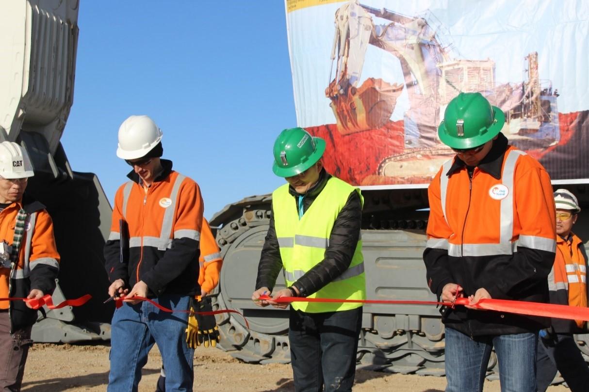 Дэвид Мийдор, Оюу Толгой ХХК-ний Mining operation manager; С.Билгүүн, Моннис компаний Худалдааны менежер, Дашдэндэв, Голомт банкны Уул уурхай, дэд бүтцийн хэлтсийн захирал